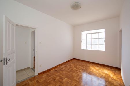 Casa para alugar com 265m², 5 quartos e 2 vagas Casa para alugar com 265m², 5 quartos e 2 vagasQUARTO3