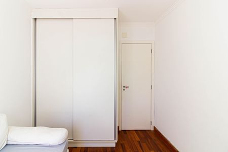 Apartamento para alugar com 126m², 3 quartos e 2 vagas Apartamento para alugar com 126m², 3 quartos e 2 vagasQuarto 2
