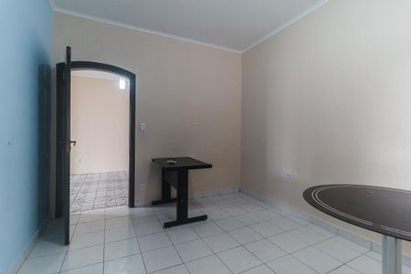 Casa para alugar com 300m², 4 quartos e 6 vagas Casa para alugar com 300m², 4 quartos e 6 vagasQuarto 1