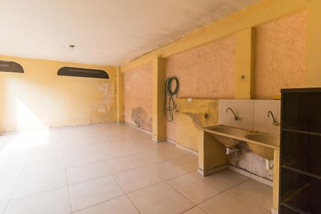 Casa para alugar com 300m², 4 quartos e 6 vagas Casa para alugar com 300m², 4 quartos e 6 vagasÁrea de Serviço