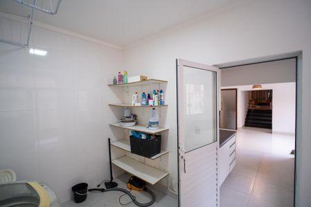 Casa à venda com 250m², 4 quartos e 2 vagasÁrea de Serviço