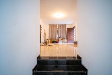 Casa à venda com 250m², 4 quartos e 2 vagasSala
