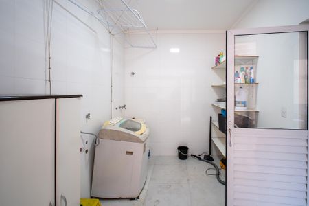 Casa à venda com 250m², 4 quartos e 2 vagasÁrea de Serviço