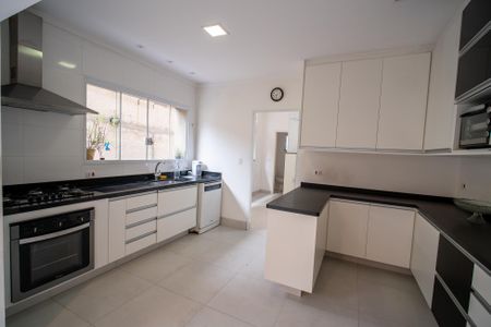 Casa à venda com 250m², 4 quartos e 2 vagasCozinha
