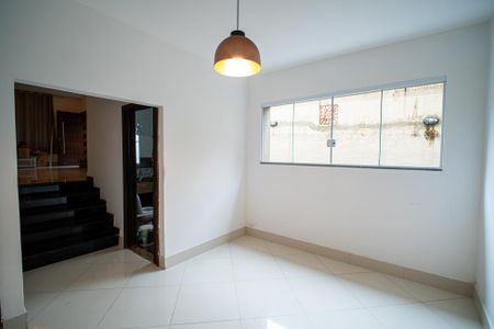Casa à venda com 250m², 4 quartos e 2 vagasSala Jantar