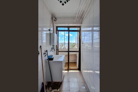 Apartamento à venda com 81m², 3 quartos e 2 vagas Apartamento à venda com 81m², 3 quartos e 2 vagasÁrea de Serviço