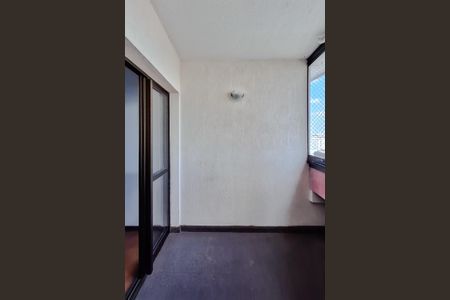 Apartamento à venda com 81m², 3 quartos e 2 vagas Apartamento à venda com 81m², 3 quartos e 2 vagasVaranda da Sala