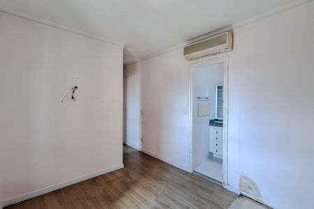 Apartamento à venda com 81m², 3 quartos e 2 vagas Apartamento à venda com 81m², 3 quartos e 2 vagasQuarto 3 - Suíte