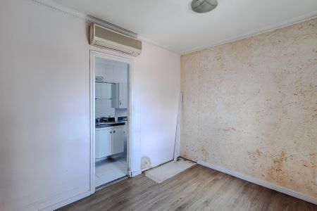 Apartamento à venda com 81m², 3 quartos e 2 vagas Apartamento à venda com 81m², 3 quartos e 2 vagasQuarto 3 - Suíte