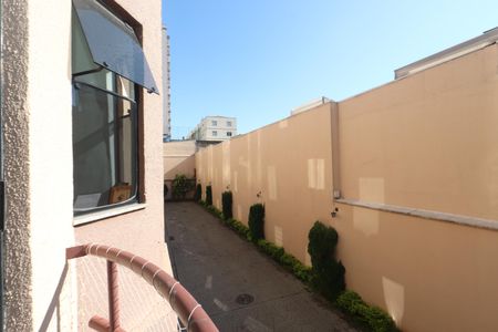 Casa de condomínio à venda com 126m², 3 quartos e 2 vagasSacada