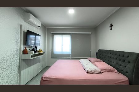 Casa à venda com 223m², 3 quartos e 2 vagasSuíte 2