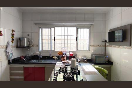 Casa à venda com 223m², 3 quartos e 2 vagasCozinha