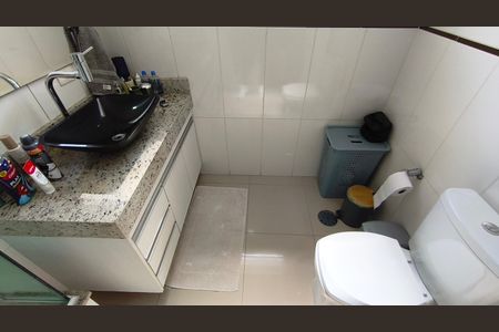 Casa à venda com 223m², 3 quartos e 2 vagasBanheiro da Suíte 2