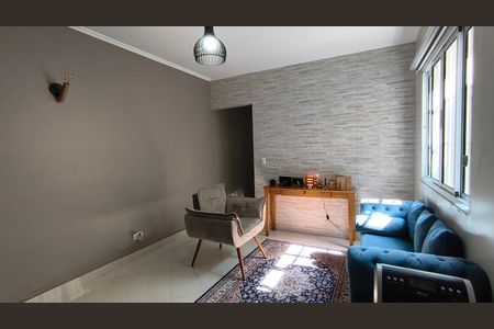 Casa à venda com 223m², 3 quartos e 2 vagasSala