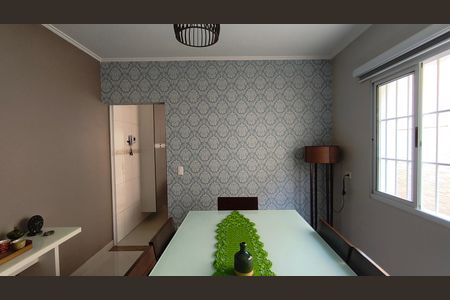 Casa à venda com 223m², 3 quartos e 2 vagasSala