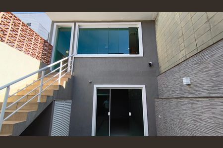 Casa à venda com 223m², 3 quartos e 2 vagasQuintal