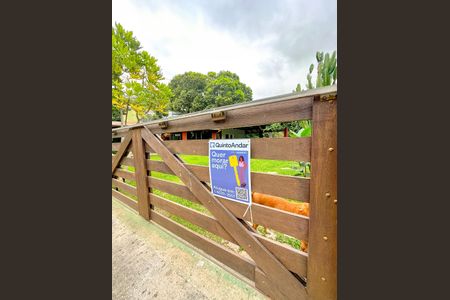 Casa para alugar com 300m², 1 quarto e 3 vagasPlaquinha