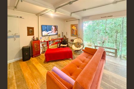 Casa para alugar com 300m², 1 quarto e 3 vagasSala de TV