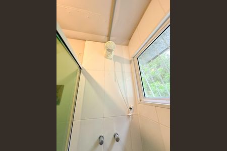 Casa para alugar com 300m², 1 quarto e 3 vagasBanheiro 1