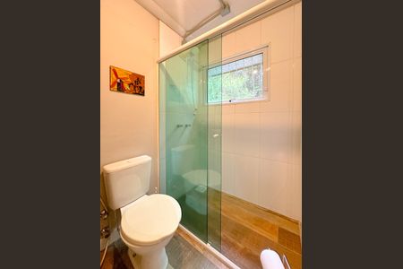 Casa para alugar com 300m², 1 quarto e 3 vagasBanheiro 1