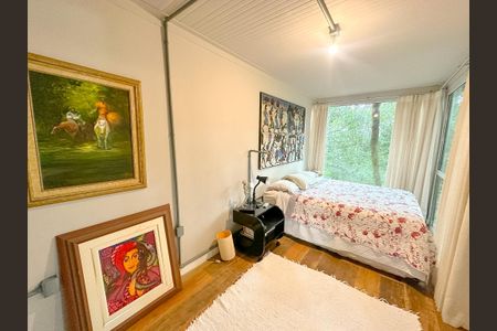 Casa para alugar com 300m², 1 quarto e 3 vagasSuíte 