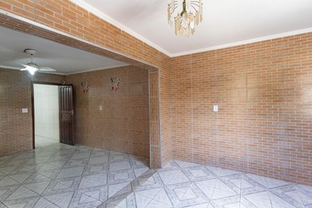 Casa para alugar com 60m², 3 quartos e 1 vaga Casa para alugar com 60m², 3 quartos e 1 vagaSala