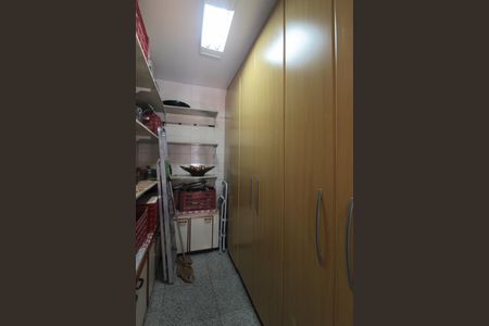 Casa à venda com 244m², 3 quartos e 3 vagasDespensa