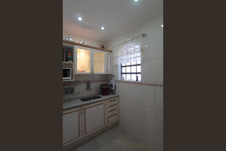 Casa à venda com 244m², 3 quartos e 3 vagasCozinha