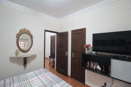 Casa à venda com 244m², 3 quartos e 3 vagasSuite