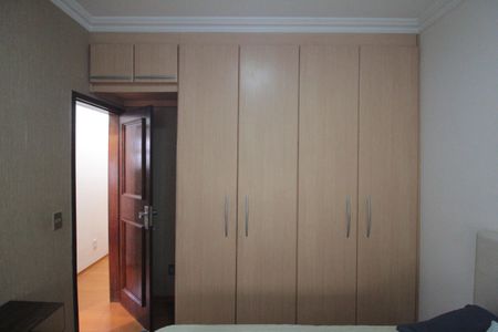 Casa à venda com 244m², 3 quartos e 3 vagasQuarto 1