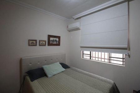 Casa à venda com 244m², 3 quartos e 3 vagasQuarto 1