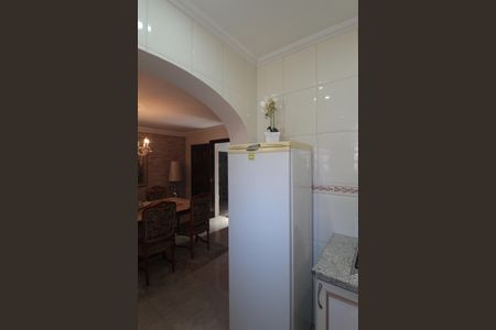 Casa à venda com 244m², 3 quartos e 3 vagasCozinha