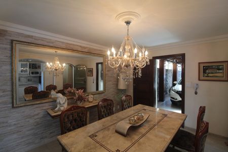 Casa à venda com 244m², 3 quartos e 3 vagasSala de Jantar