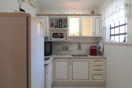 Casa à venda com 244m², 3 quartos e 3 vagasCozinha