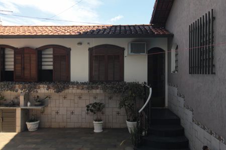 Casa à venda com 244m², 3 quartos e 3 vagasÁrea Externa