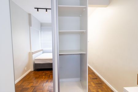 Studio à venda com 20m², 1 quarto e sem vagaSala/Quarto