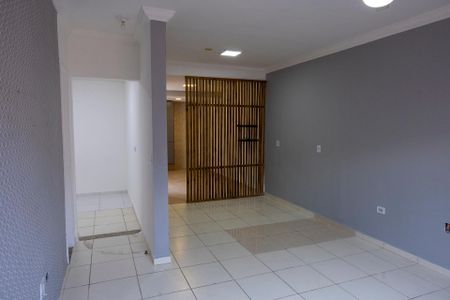 Casa de condomínio para alugar com 90m², 2 quartos e 1 vaga