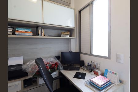 Apartamento à venda com 102m², 2 quartos e 2 vagasQuarto de Serviço