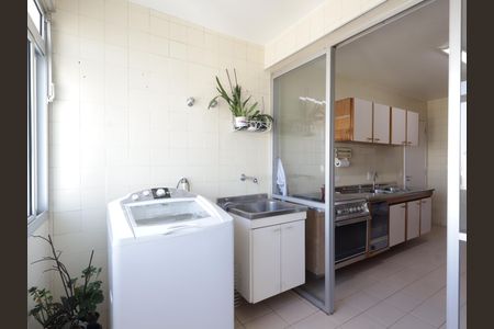Apartamento à venda com 102m², 2 quartos e 2 vagasÁrea de Serviço