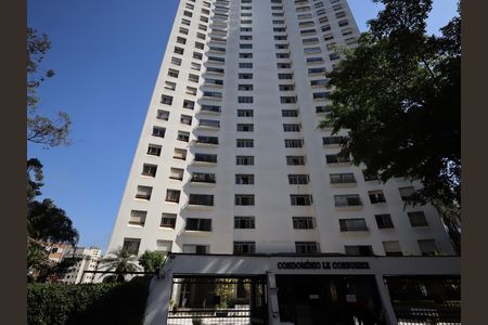 Apartamento à venda com 102m², 2 quartos e 2 vagasFachada