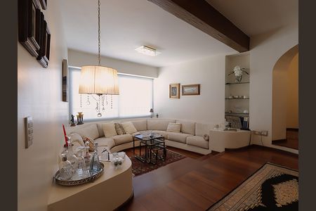 Apartamento à venda com 102m², 2 quartos e 2 vagasSala