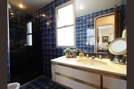 Apartamento à venda com 102m², 2 quartos e 2 vagasBanheiro