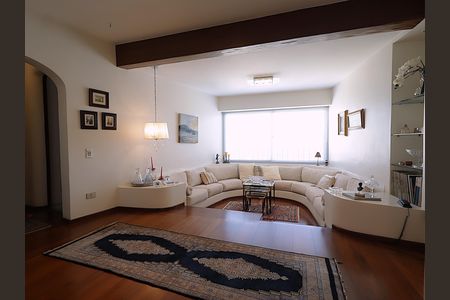 Apartamento à venda com 102m², 2 quartos e 2 vagasSala