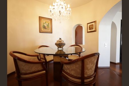 Apartamento à venda com 102m², 2 quartos e 2 vagasSala de Jantar