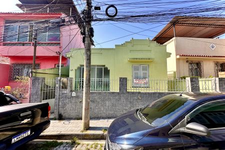 Casa à venda com 67m², 3 quartos e sem vaga