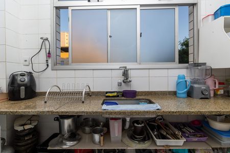 Apartamento à venda com 136m², 4 quartos e 2 vagas Apartamento à venda com 136m², 4 quartos e 2 vagasCozinha