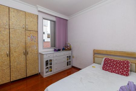 Apartamento à venda com 136m², 4 quartos e 2 vagas Apartamento à venda com 136m², 4 quartos e 2 vagasQuarto 1