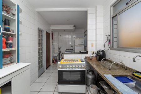 Apartamento à venda com 136m², 4 quartos e 2 vagas Apartamento à venda com 136m², 4 quartos e 2 vagasCozinha