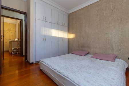 Apartamento à venda com 136m², 4 quartos e 2 vagas Apartamento à venda com 136m², 4 quartos e 2 vagasQuarto 3