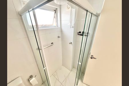 Apartamento para alugar com 74m², 2 quartos e 1 vaga Apartamento para alugar com 74m², 2 quartos e 1 vagaBanheiro